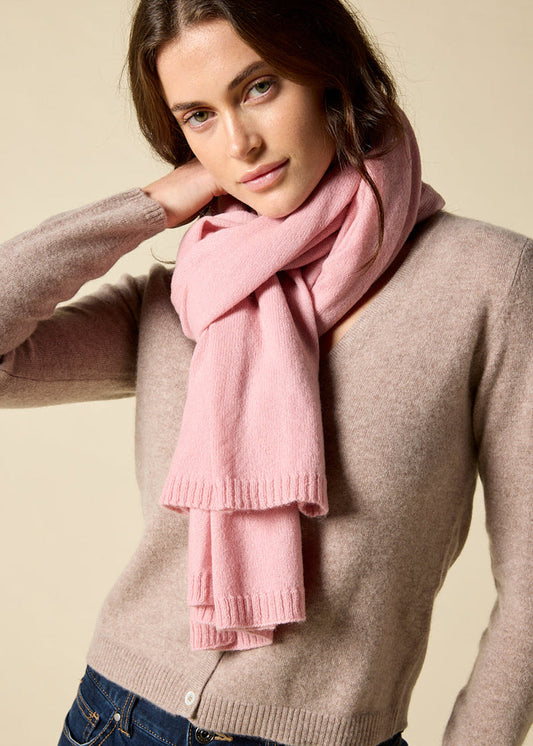 100% pure cashmere scarf in rose pink - sonyahopkins.com