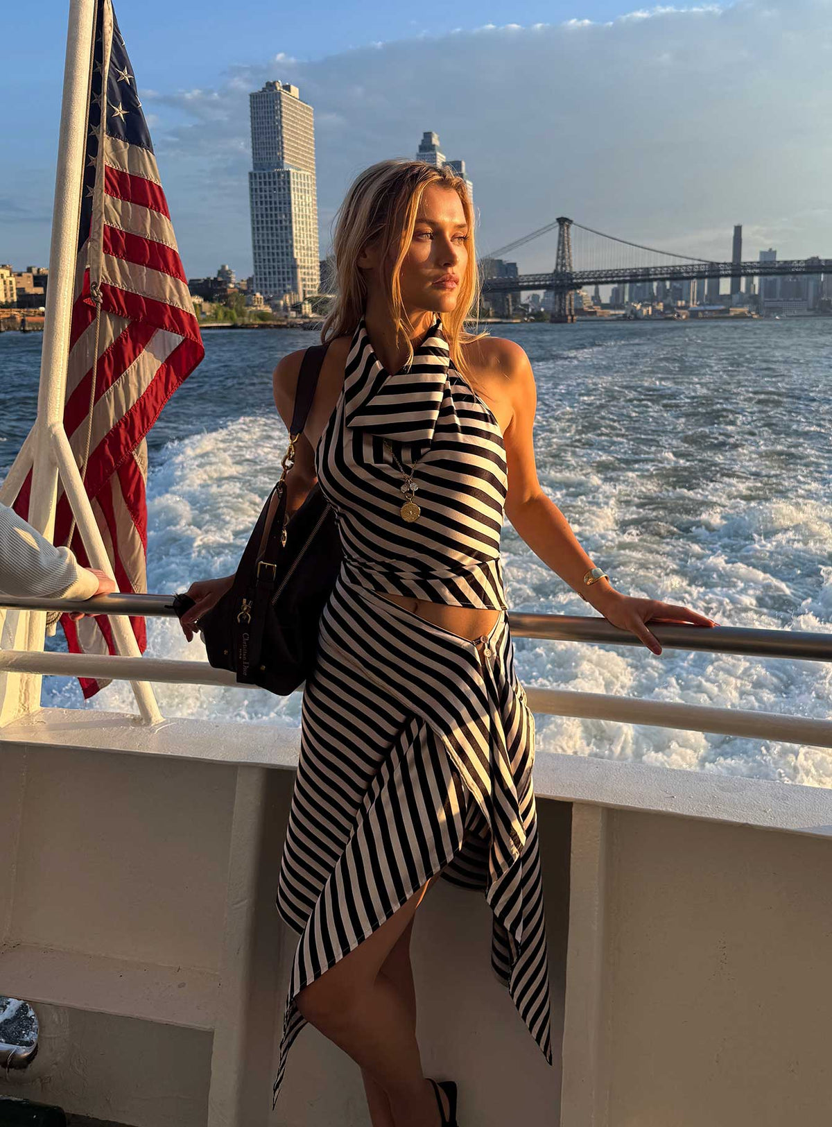 Allure Midi Skirt Noir Stripe