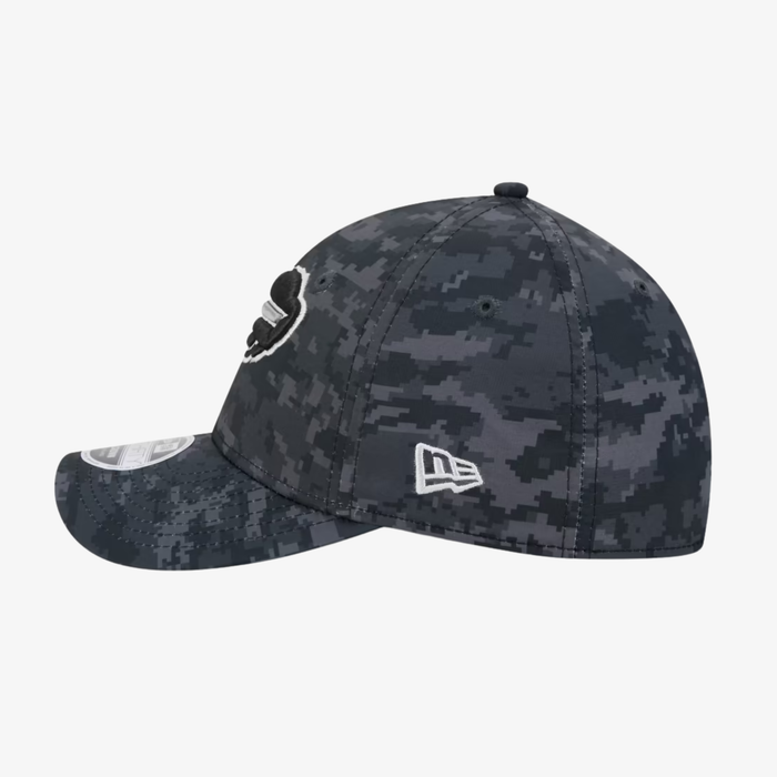 New Era Black Buffalo Bills 2026 Salute To Service 39THIRTY M-Crown Stretch Hat