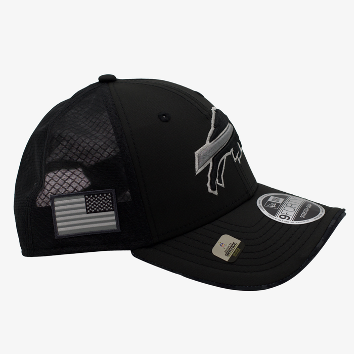 New Era Black Buffalo Bills 2026 Salute To Service 9FORTY Adjustable Trucker Hat