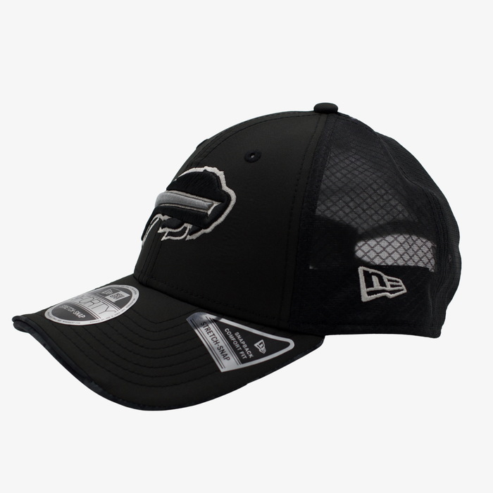 New Era Black Buffalo Bills 2026 Salute To Service 9FORTY Adjustable Trucker Hat