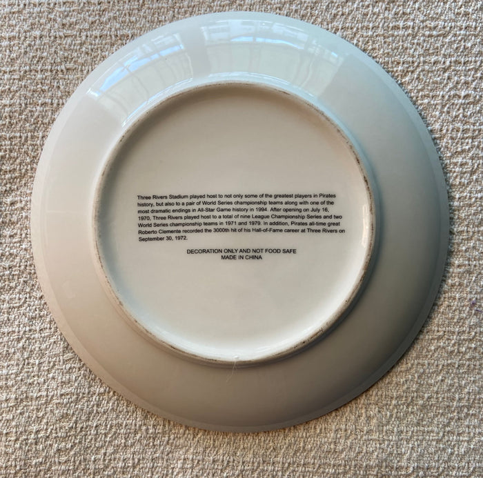 Pittsburgh Pirates Three Rivers Stadium Collectible Plate