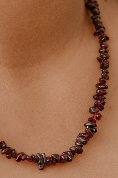 Red Garnet crystal chips necklace wine color