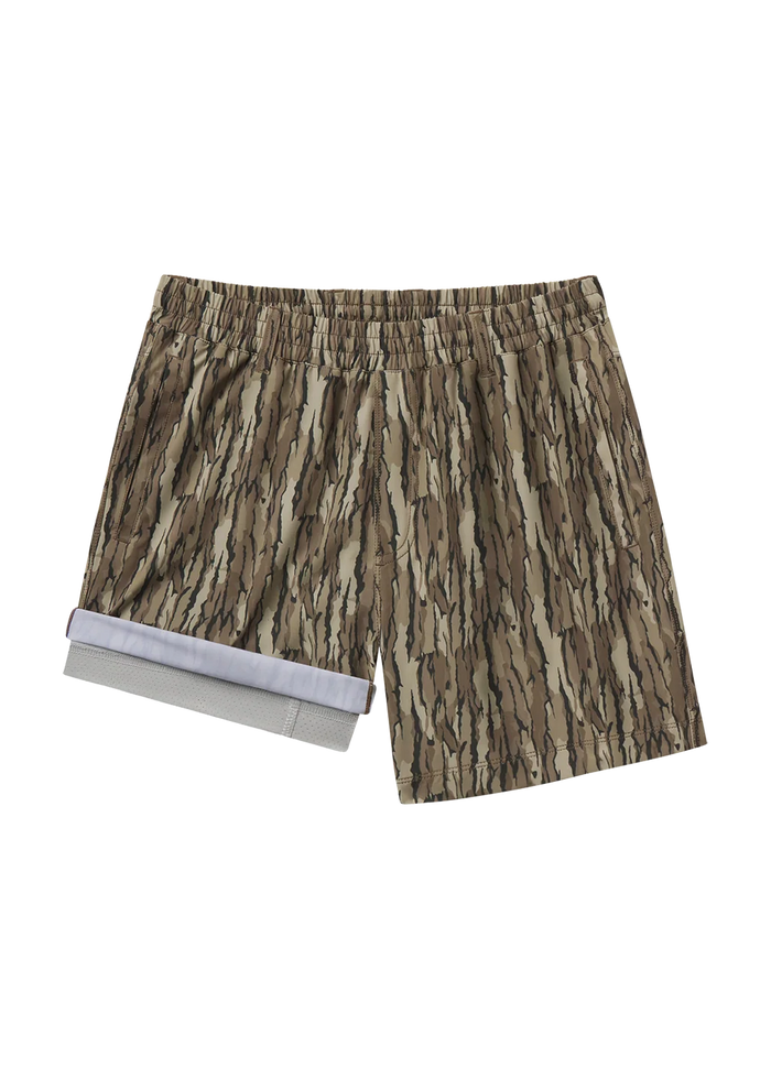 fall camo short Southern Shirt Everyday Hybrid 5.5" Inseam Short - Barkline Camo performance