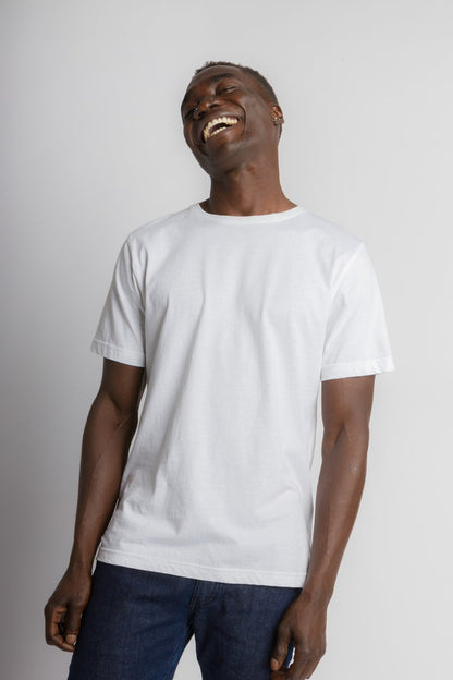 Tourist Unbranded | Men's Anti-Stain Logo-less Pocket-less Tee